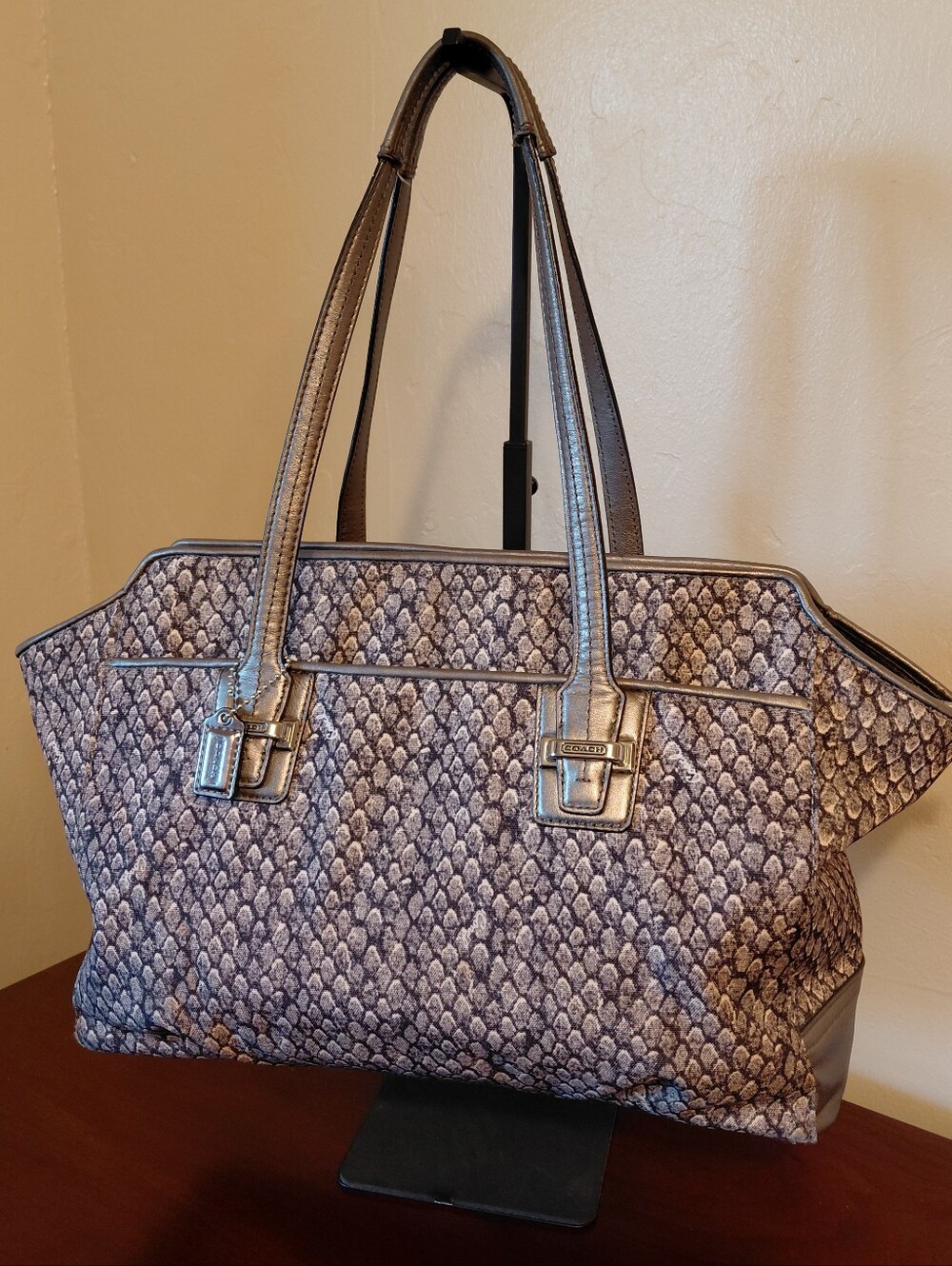 Coach Taylor Snake Print Alexis Carryall Satchel Bag (Style Number F26034).